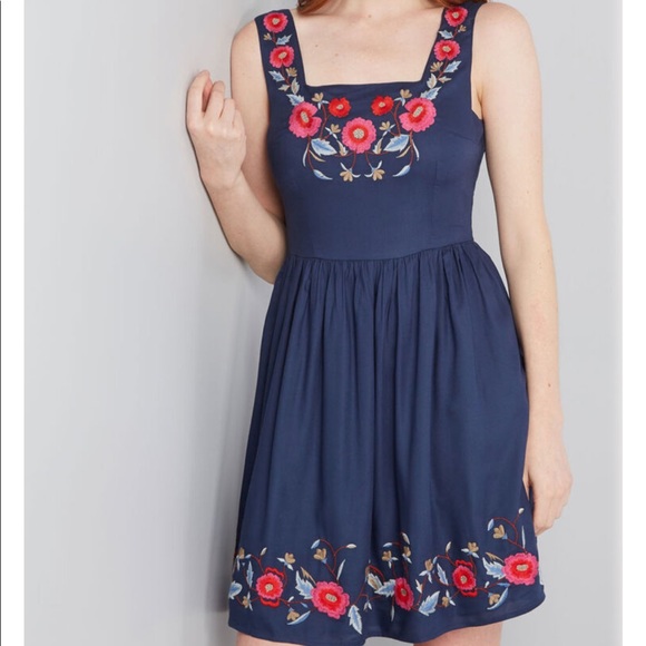 Modcloth Dresses & Skirts - 🌸 NWT ModCloth flower dress
